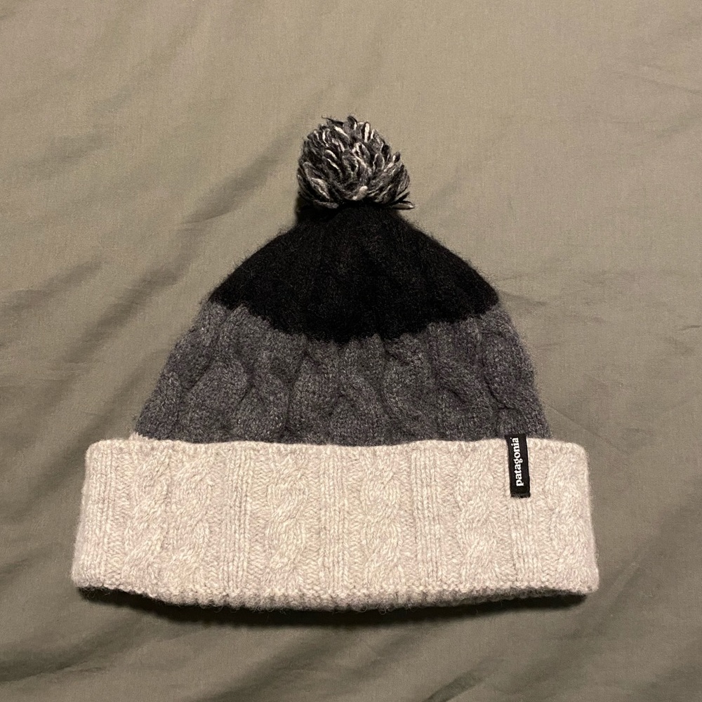 Patagonia Women’s Pom Beanie
